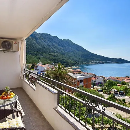 With Parking Spaces Igrane, Makarska - 16878 شقة